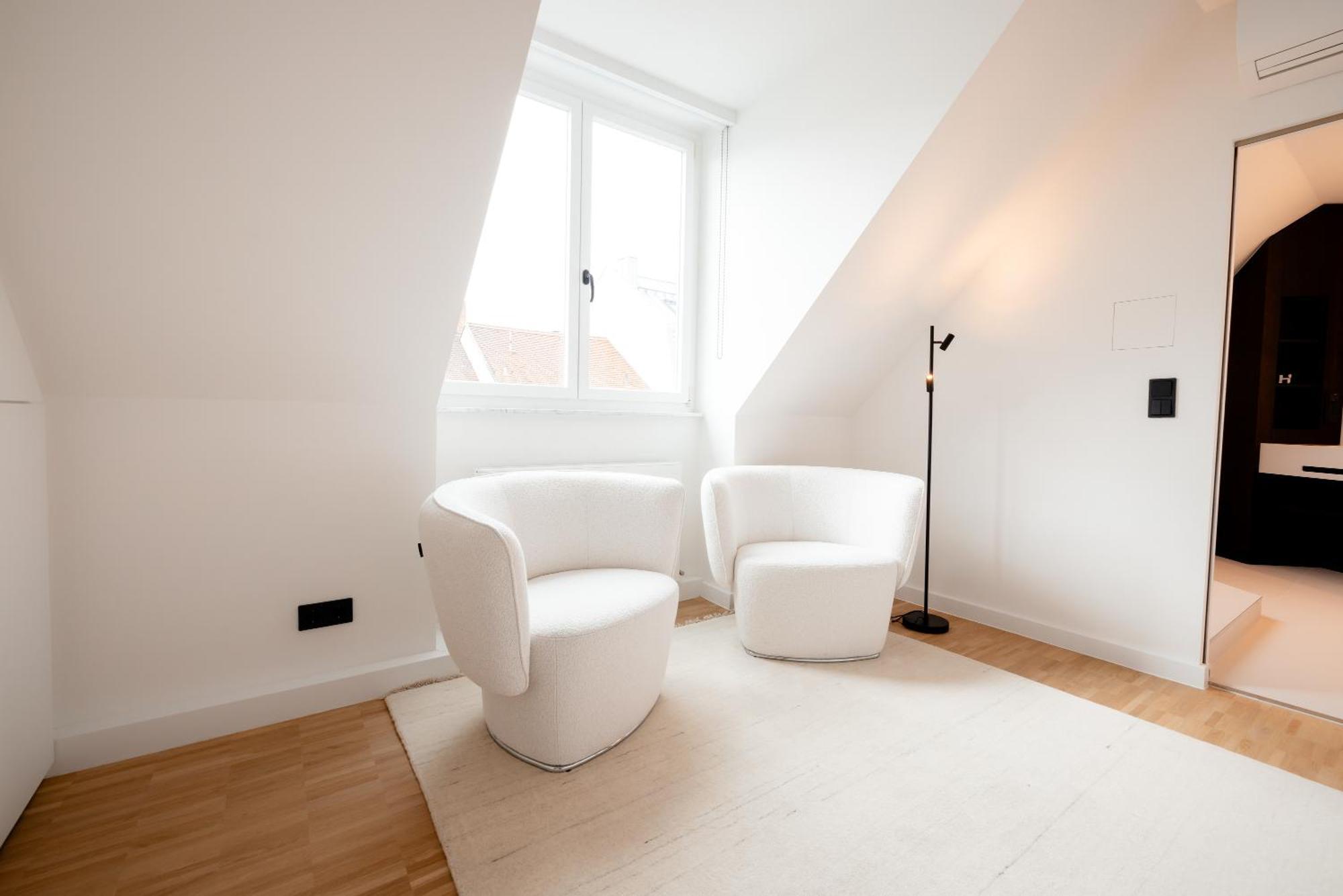 Aparthotel H’otello F22